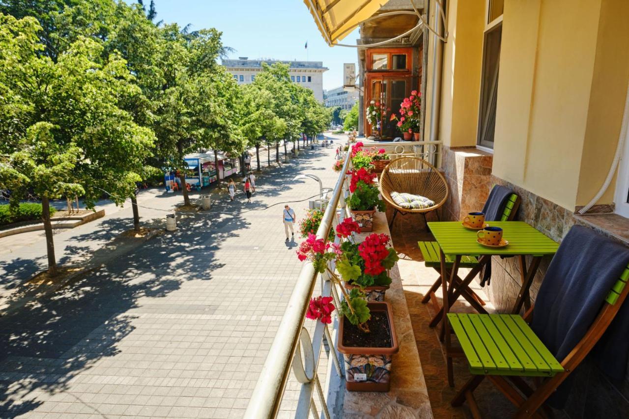 Luxury Nevena Apartment - Bogoridi Super Centre Burgas City Exterior foto